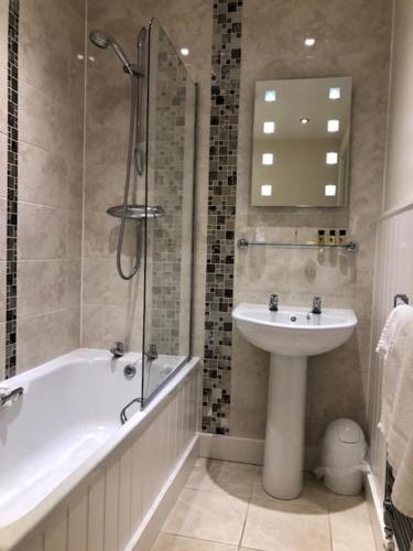 Easington Guest House - image 12