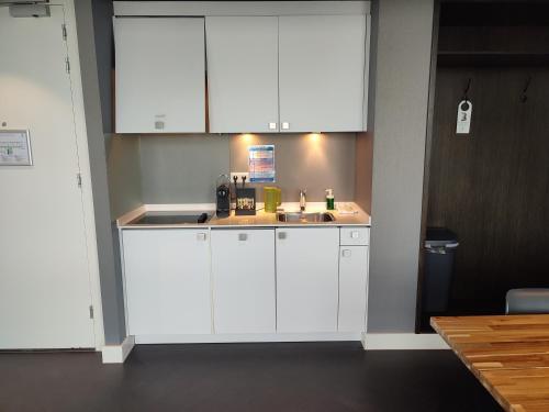 Superior Apartment image 2