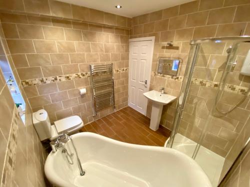 Entire Modern House Liverpool, 6 Bedrooms, Liverpool (zdjęcie 3)