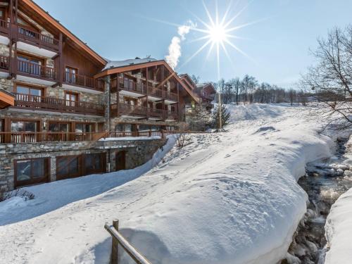 Duplex 4 Ch. avec Piscine, Spa, Ski aux Pistes - FR-1-461-14 in Villarencel