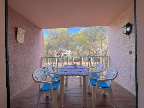 Studio cabine avec piscine, tennis et parking a 400m de la plage - 4 couchages, Saint-Aygulf - FR-1- near Le Botafogo