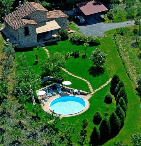  Private toskanische Villa mit Pool und Whirlpool in der Nähe von Siena in San Dalmazio