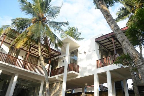 Sea View Tourist Inn