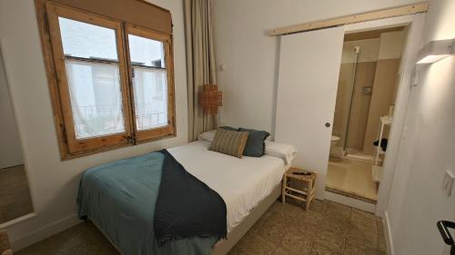 1 twin bed