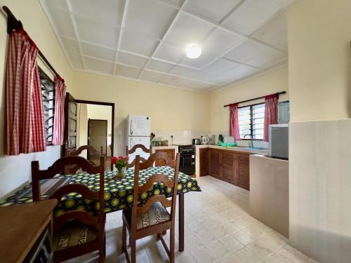 Cocina, Casa de  m² en Watamu, con 3 habitación(es) y 3 baño(s) privado(s) (Banana Villas, Turtle Bay, Watamu) in Watamu