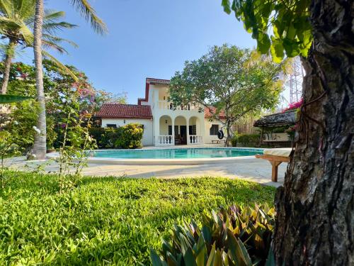 Vista exterior, Casa de  m² en Watamu, con 3 habitación(es) y 3 baño(s) privado(s) (Banana Villas, Turtle Bay, Watamu) in Watamu