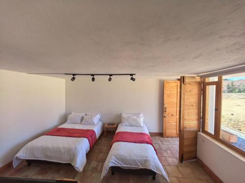 Triple Room with Garden View image 3
