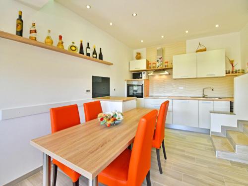Holiday Home Koalas Nest Home & Apartments by Interhome in Jusici