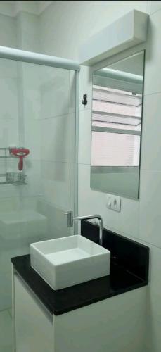 Lindo Studio ao lado do Aquário/Praia (Lindo Studio ao lado do Aquario/Praia) in Ponta da Praia