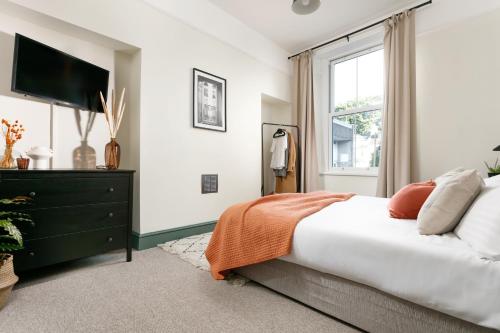 Stags Corner – Plymouth