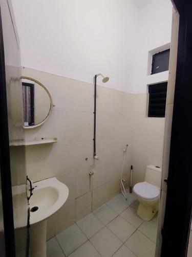 Puttalam Rayyan Mahal 1-Star Hotel suite