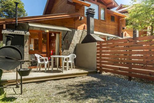 Arbolar, Casas de Montaña- Piscina climatizada, Villa La Angostura (foto 4)