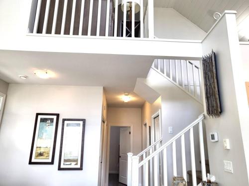Location Cottage - Close To Pools! 111 in Osoyoos, Canada