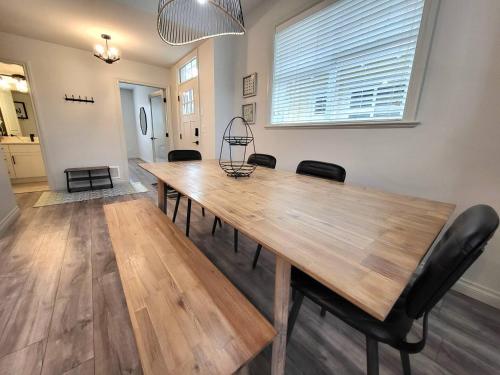 White Sand Meadow Cottage By The Beach #53 in Osoyoos, Canada
