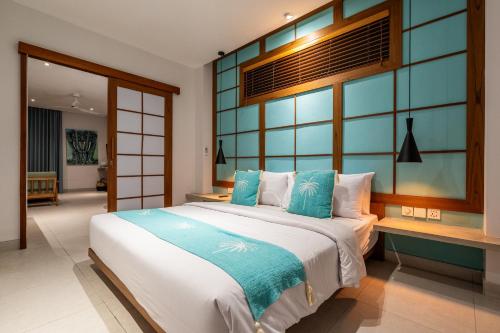 One-Bedroom Apartment image 10