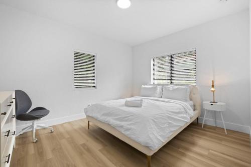 Spacious 3BR Miami Retreat with Free Parking in Miami, USA