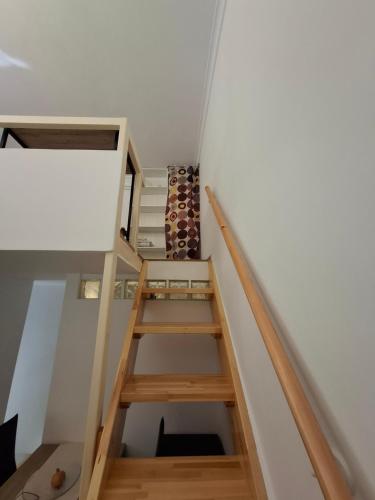 Athens little duplex - Tap to explore photos