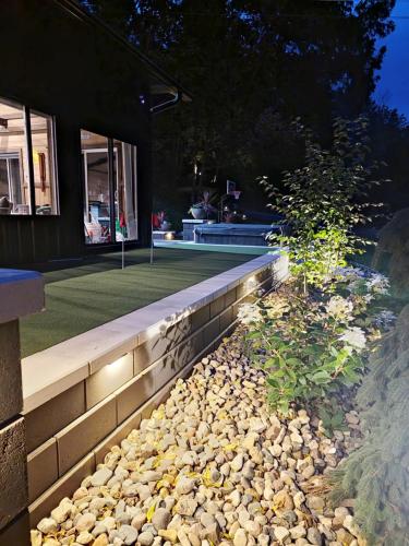 River Pools Cabin - Indoor Pool, Lake Access