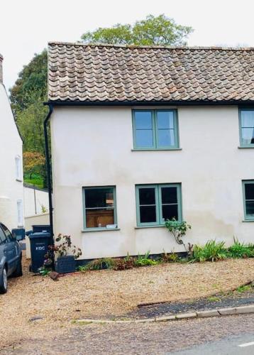 Beautifully Quaint Cottage in Papworth