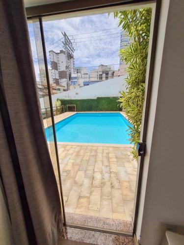 Suíte com piscina Beira Mar Centro Guarapari ES