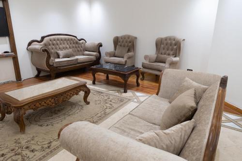 Spacious 3 BR Apartment Dokki