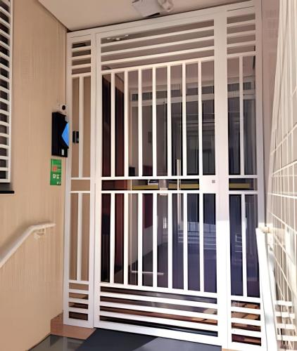 Apê Área Central c/ Churrasqueira, Varanda e Suíte