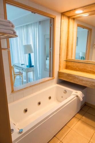 Hippocampus Resort & Spa in 康康