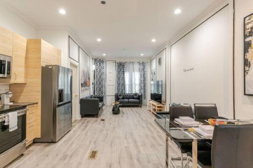 Létesítmények, Cozy Condo 3 minutes from all attractions near Anheuser-Busch Sörfőzde