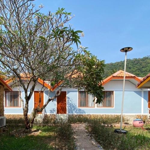 2 bedrooms, 2 beds