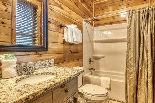 12 Bedrooms Mountain Views Theater Sleeps 56 in Sevierville, USA