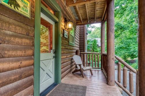 12 Bedrooms Mountain Views Theater Sleeps 56 in Sevierville, USA