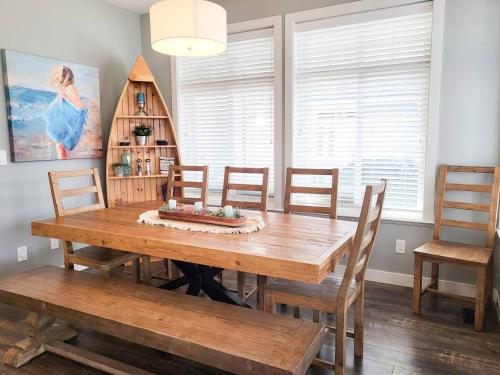 Beautiful Kismet View Cottage With Golf Cart 188 in Osoyoos, Canada