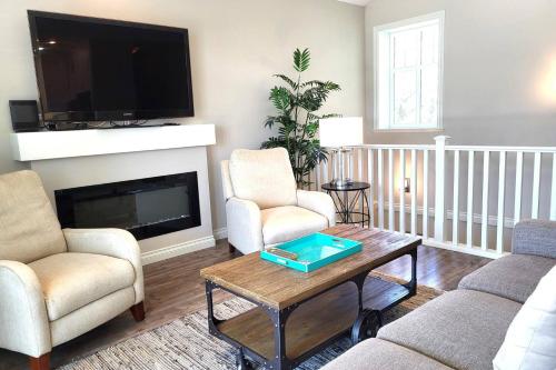 Sandy Feet Retreat - View Cottage #209 in Osoyoos, Canada