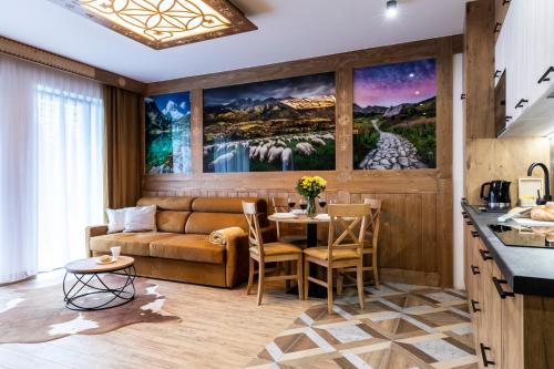 Deluxe Queen Suite