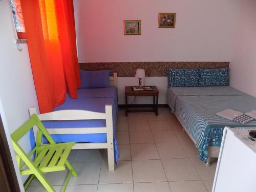 Double Room image 3