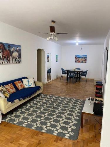 Ap 2 quartos no Guarujá