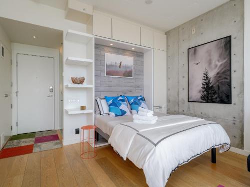 Gallery - 90-Day Stay, Light and photo art filled modern studio in Victorias Chinatown by Victoria Prime! in Victoria, Canada