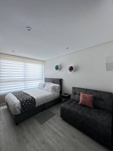 One-Bedroom Apartment image 4