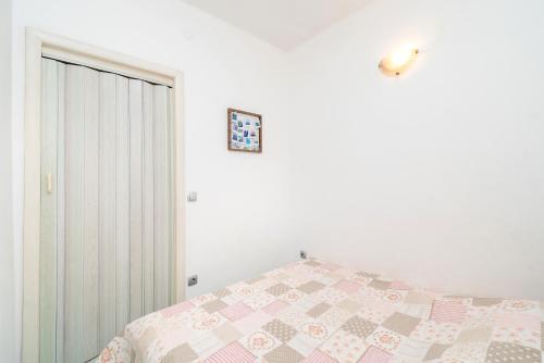 Apartment and Rooms Radojka - image 11