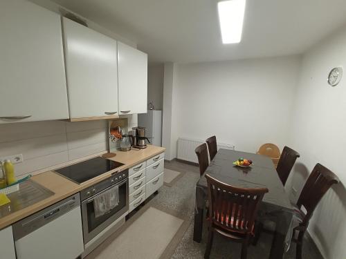 Ruhig gelegene Wohnung Am Schlosspark – khách sạn tại Biebrich