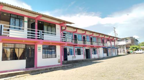 Фасада на хотела, Hotel Villa Salomé LECP (Hotel Villa Salome LECP) in Villa Garzon