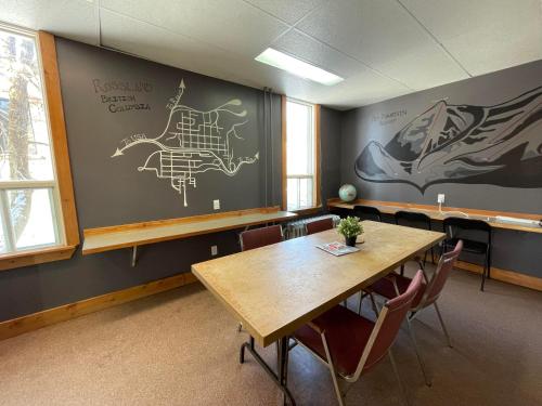 Konyha, Mountain Shadow Hostel in Rossland