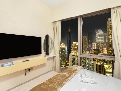 Skyline Serenity Holiday Home I Grandeur 2 Bedroom Apartments I Burj Khalifa & Fountain Views I Free Parking Gym Pool & Wi-Fi - image 10