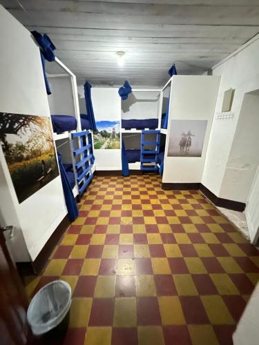 Kamazoztz Hostel and Travel, Antigua Guatemala (foto 10)
