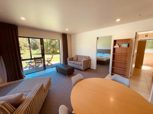 Patons Rock Beach Villas in Arany Öböl