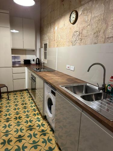 V86 - Valletta Luxury Boutique Apartment St Ursula, Валетта (фото 5)