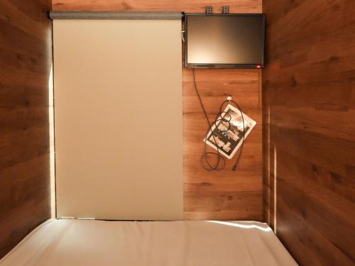 Capsule Room for Male (Upper Floor) image 5