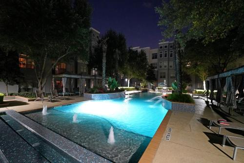 The Apollo - Lux 1-Bed Apartment near Space Center in 나소 베이