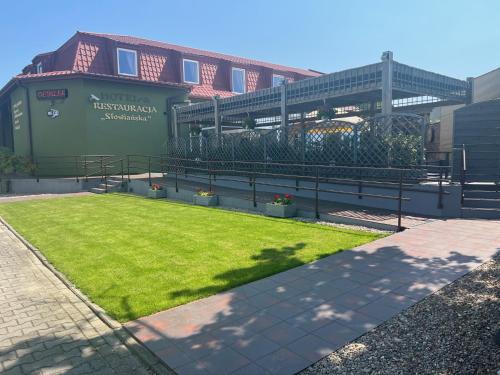 . Pokoje gościnne Słowiańska Słońsk (restauracja)