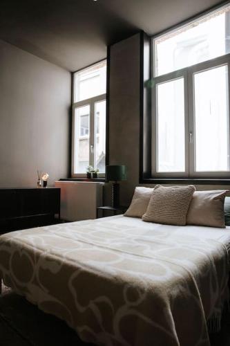 Boutique app in Antwerp Centre, Antwerp (photo 2)